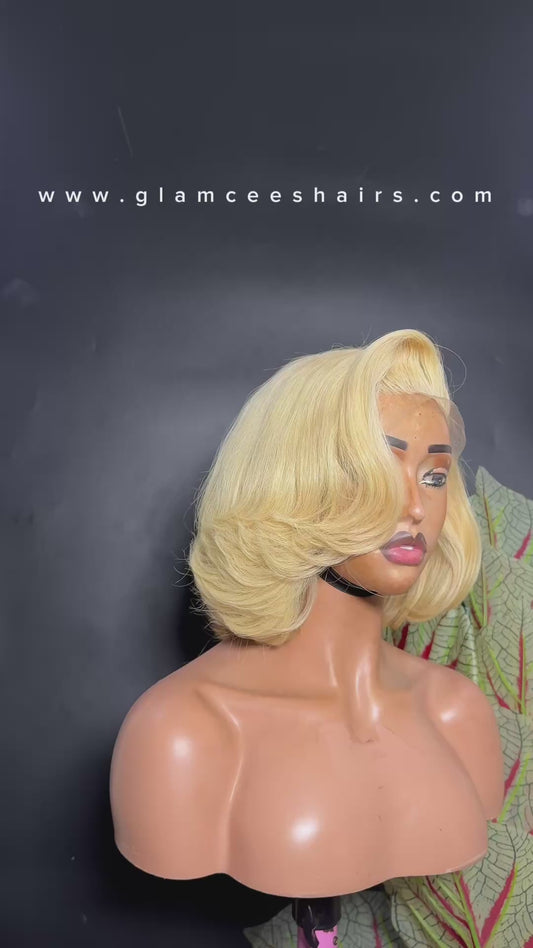 Bianca blonde